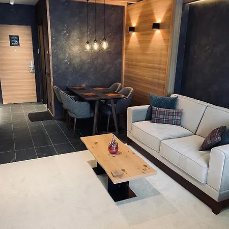 Woodside 315 Апартаменты *